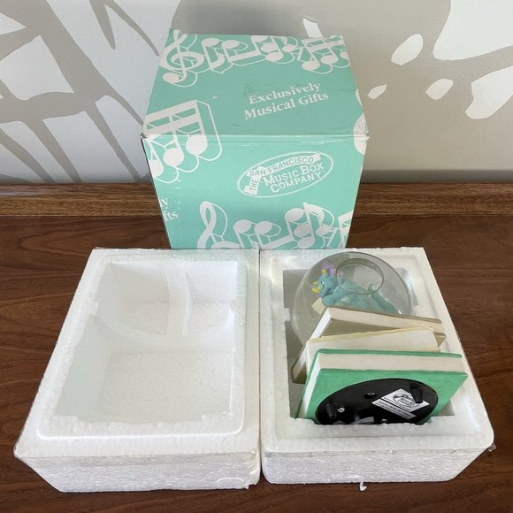 San Francisco Music Box Company Reading Dinosaur Glitter Snow Globe 1993 Books - Picture 4 of 14